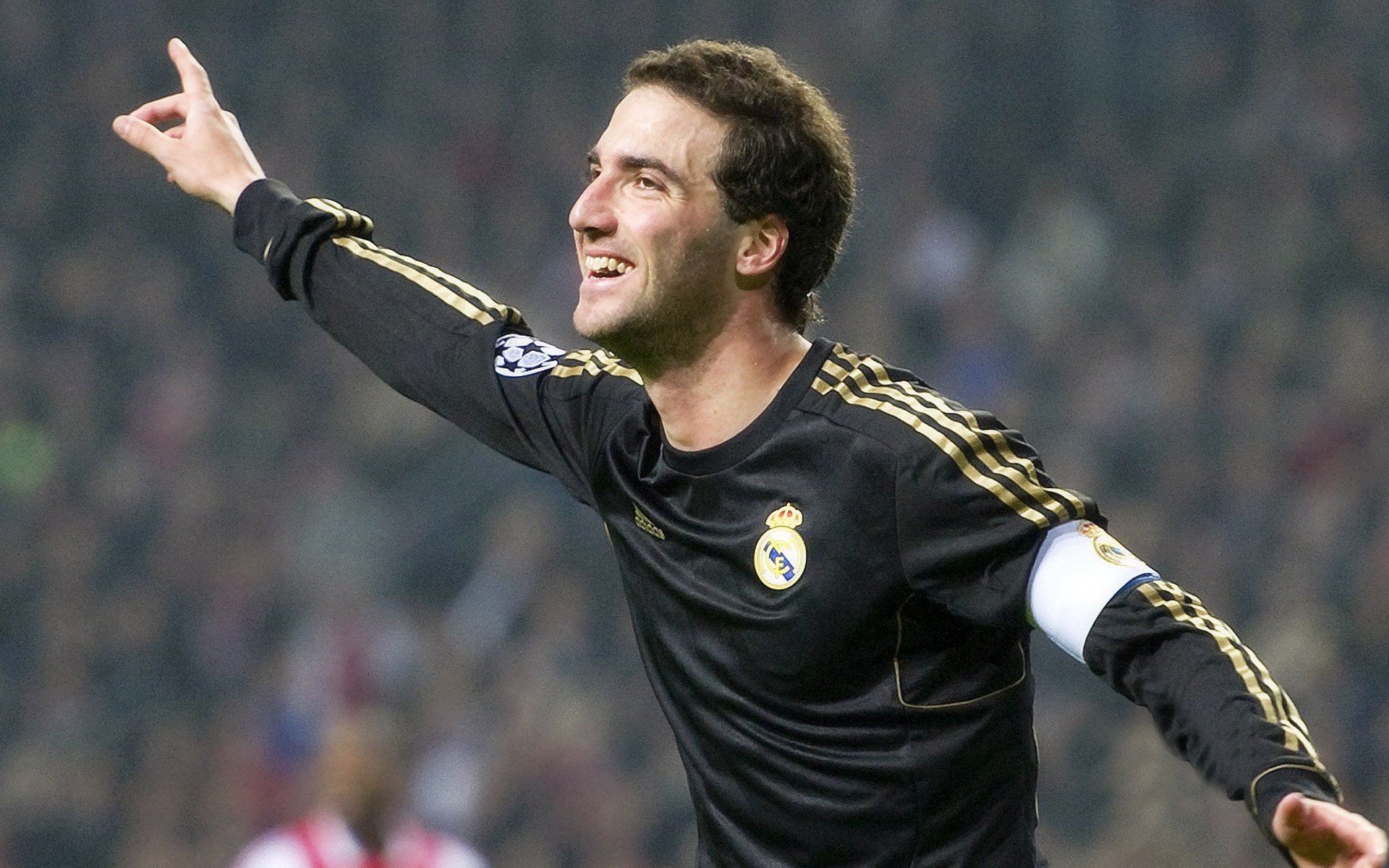 九游sports-意外田径比赛裁判终止比赛引风波，田径比赛中竞赛裁判由哪几个裁判组成